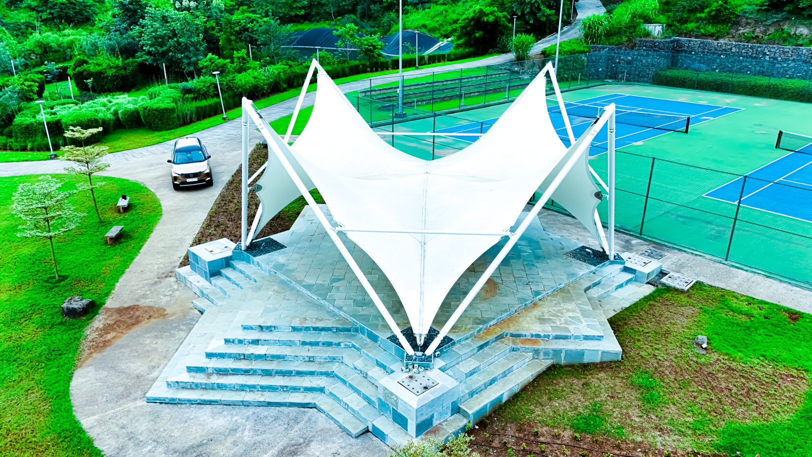 Sculpturalistic Membrane